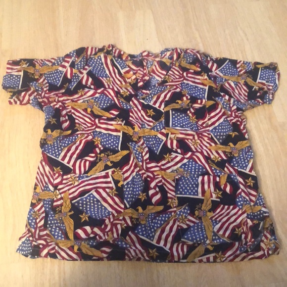 Scrub top - Picture 1 of 2